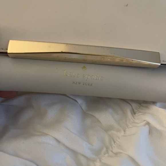 039 Kate Spades wallet - Picture 2 of 8